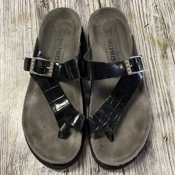 Mephisto Shoes - Black mephisto sandals with a silver buckle size 38